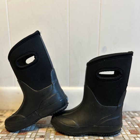Zoogs | Toddler All Weather Boots - Picture 2 of 5